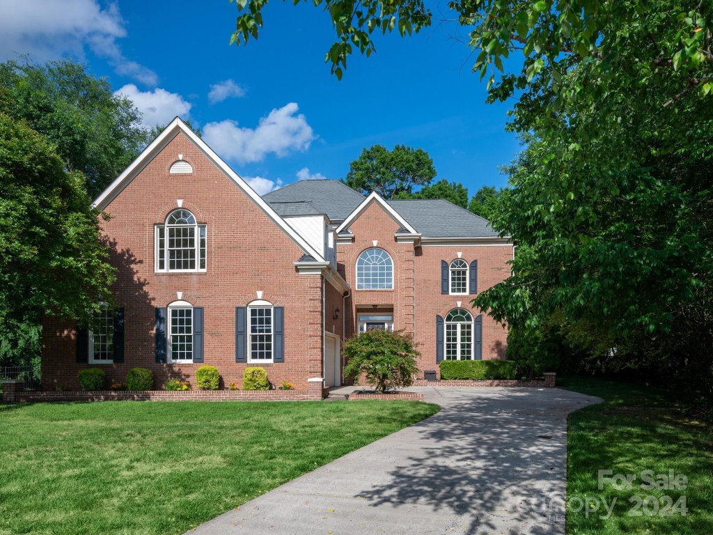 9201 Belmont Lane