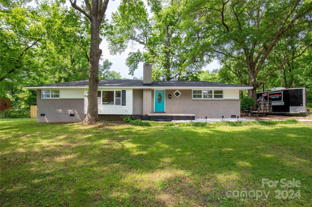 608 Laurel Court