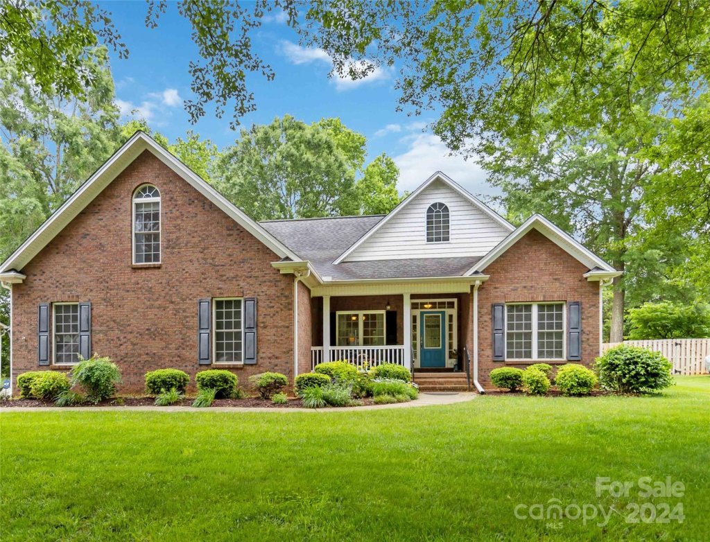 1525 Garrett Landen Drive