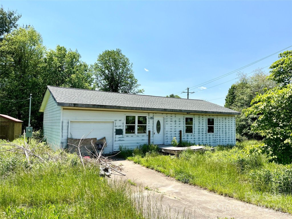 102 Willowbrook Road