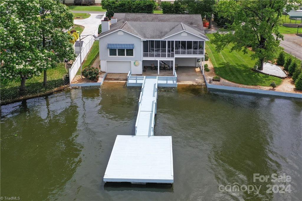 115 Shoreline Drive