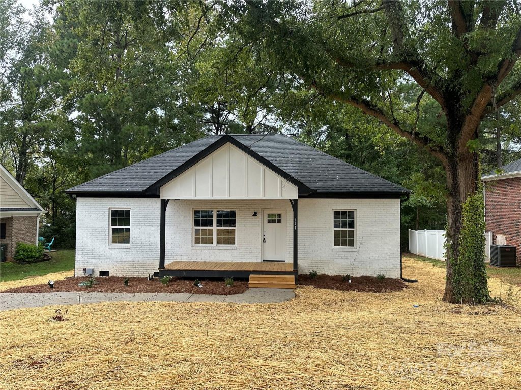 141 Ole Eastpointe Drive