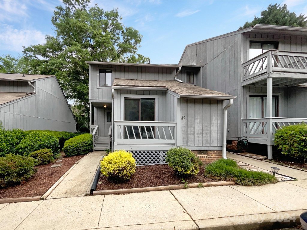 100 Willow Run Drive 24