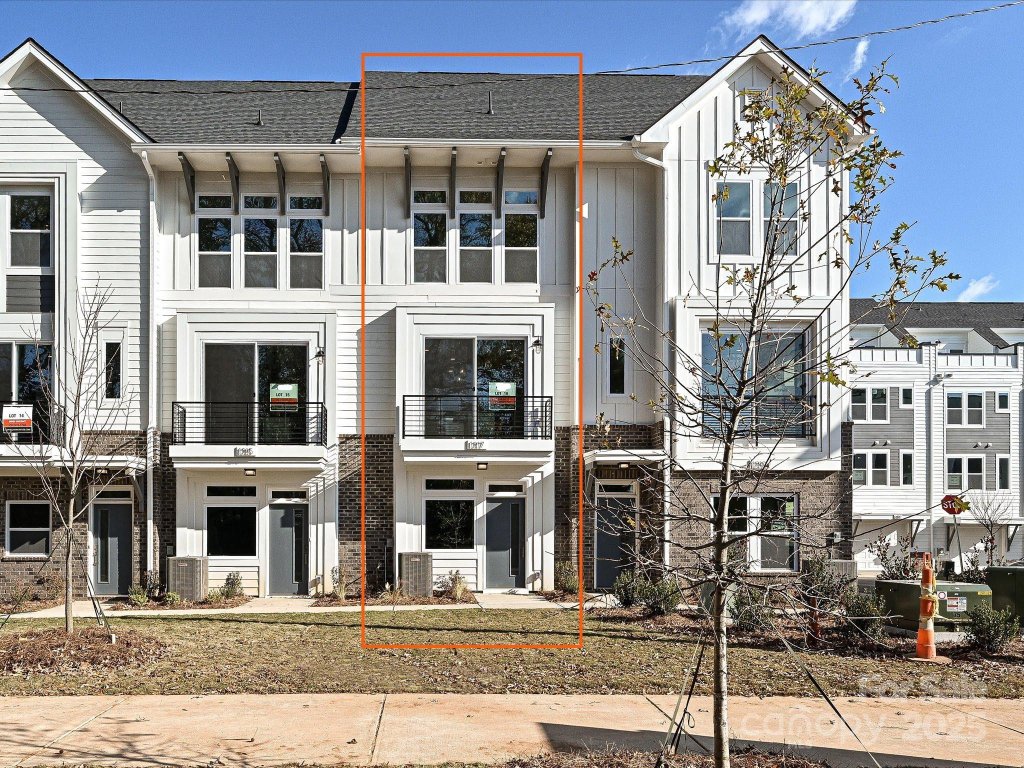 1217 E 34th Street CSW0316