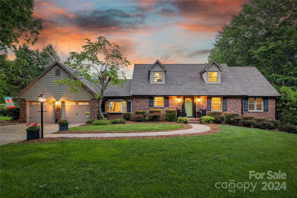 300 Castlegate Drive