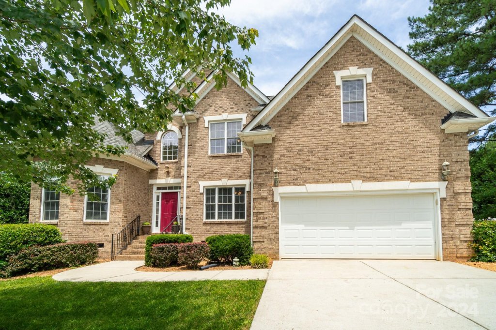 106 Honeysuckle Creek Loop