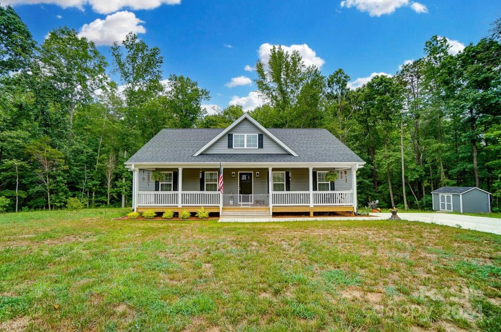 1309 Creekview Drive