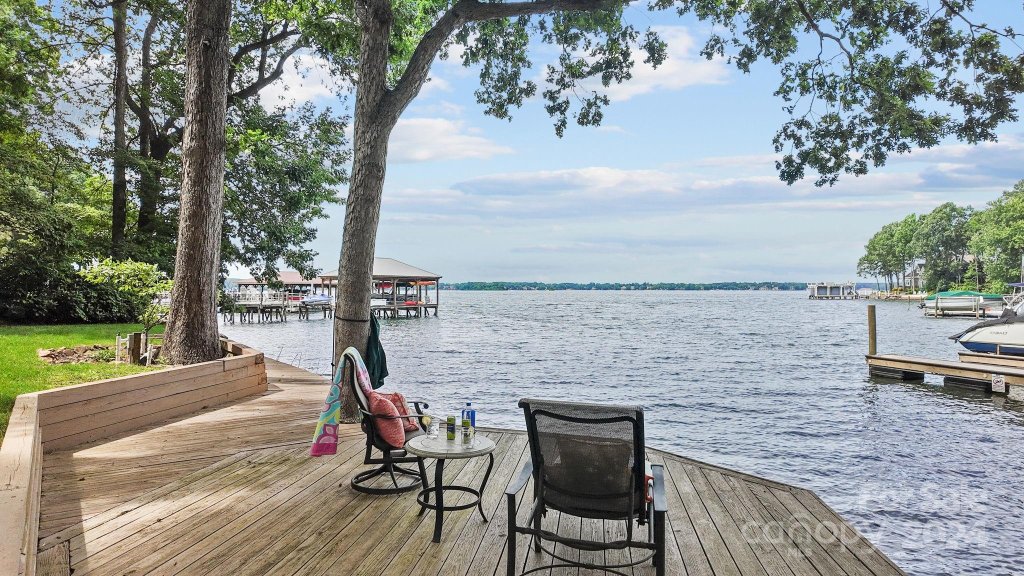 16116 North Point Road