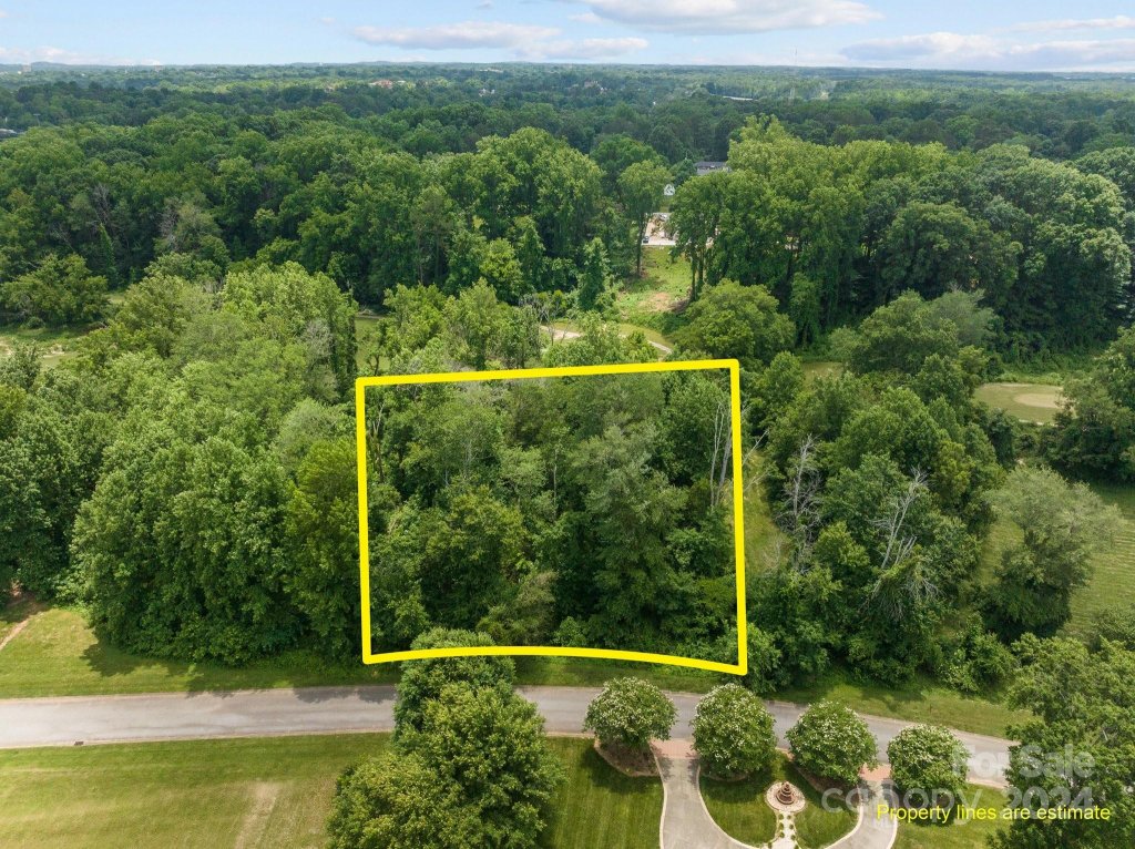 Crescent Vistas, Salisbury community