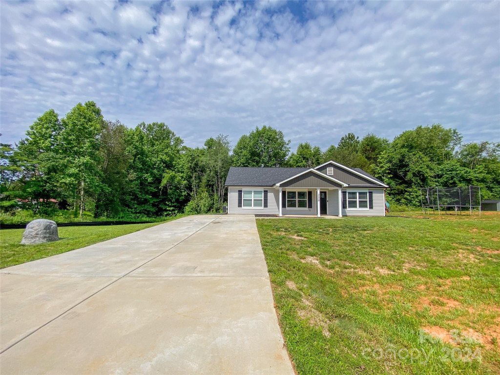 250 Lochshire Lane