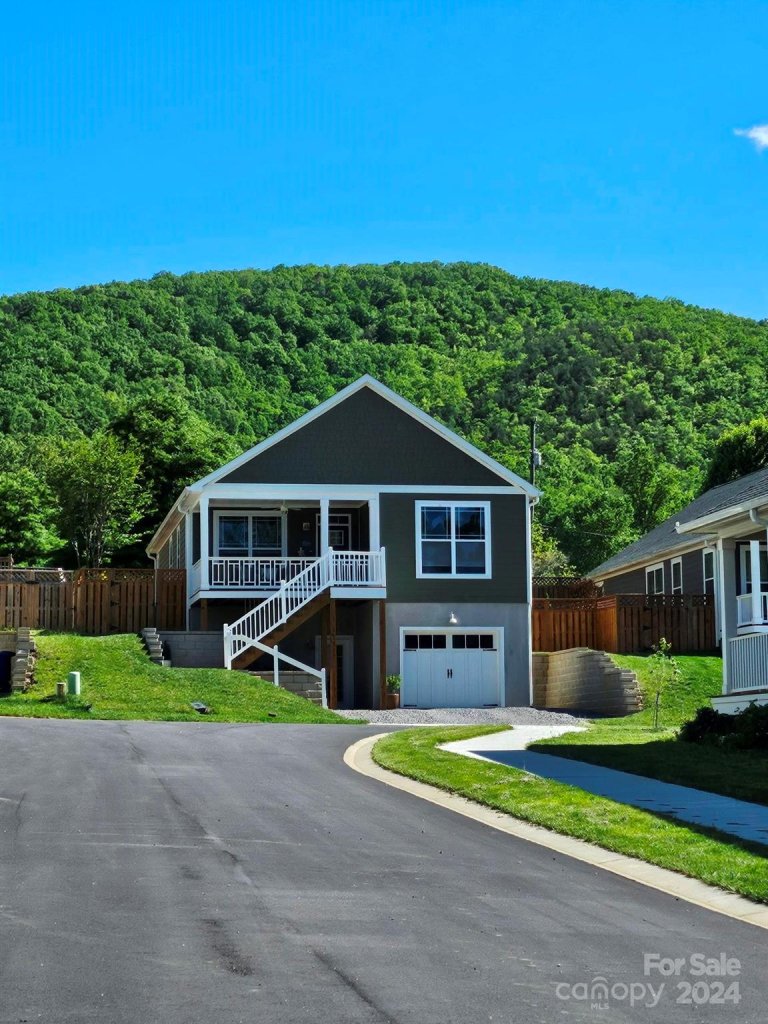 1116 Blueview Drive