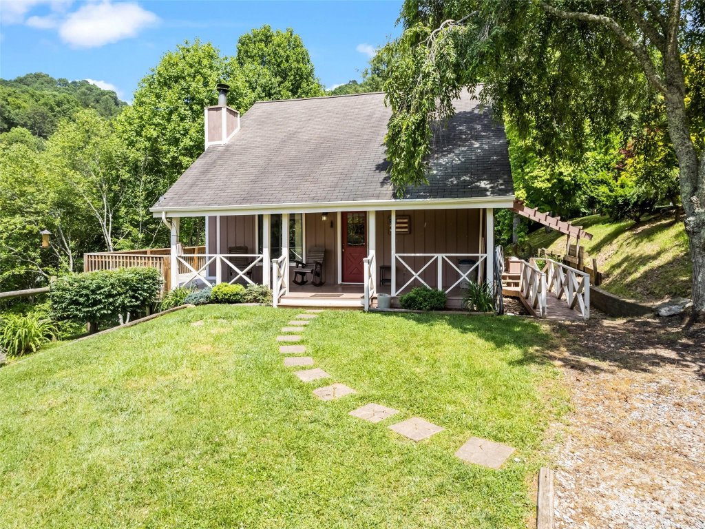 949 Maple Springs Drive