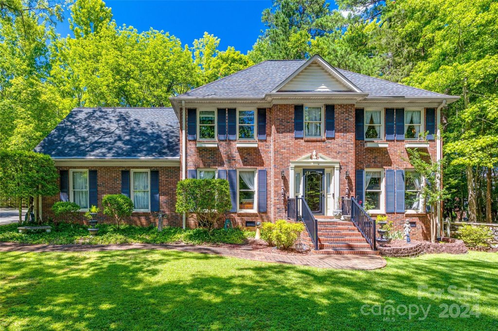 1818 Sardis Drive