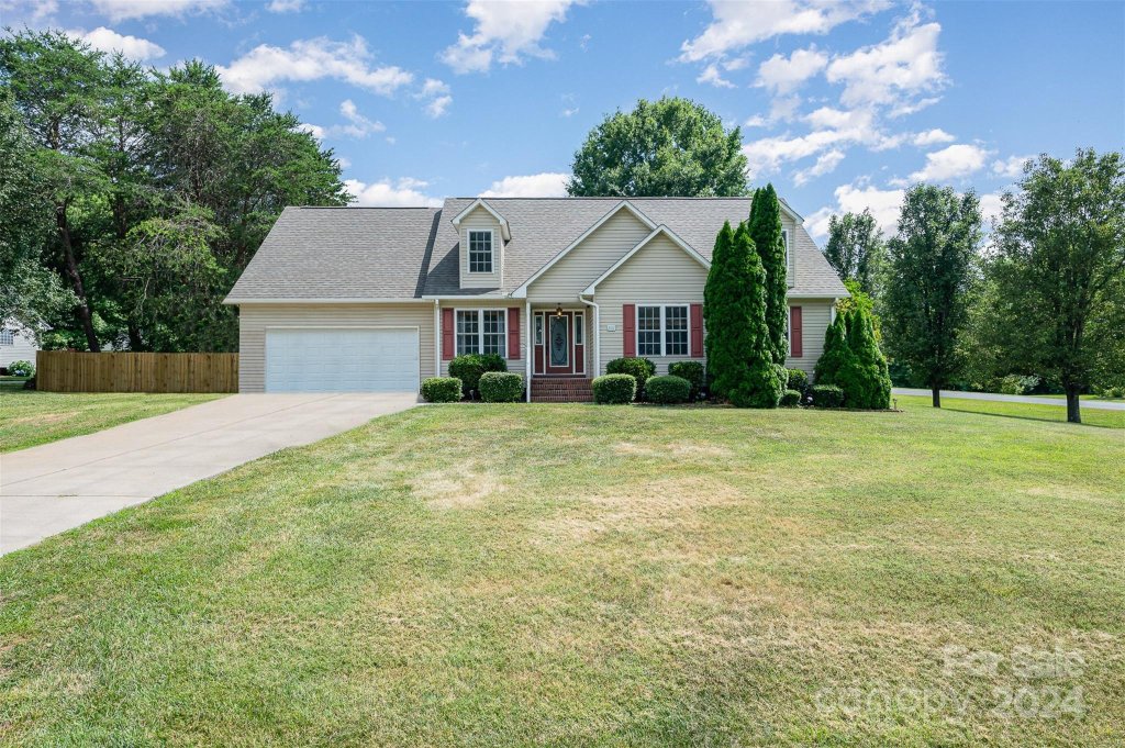 1118 Kingsway Drive