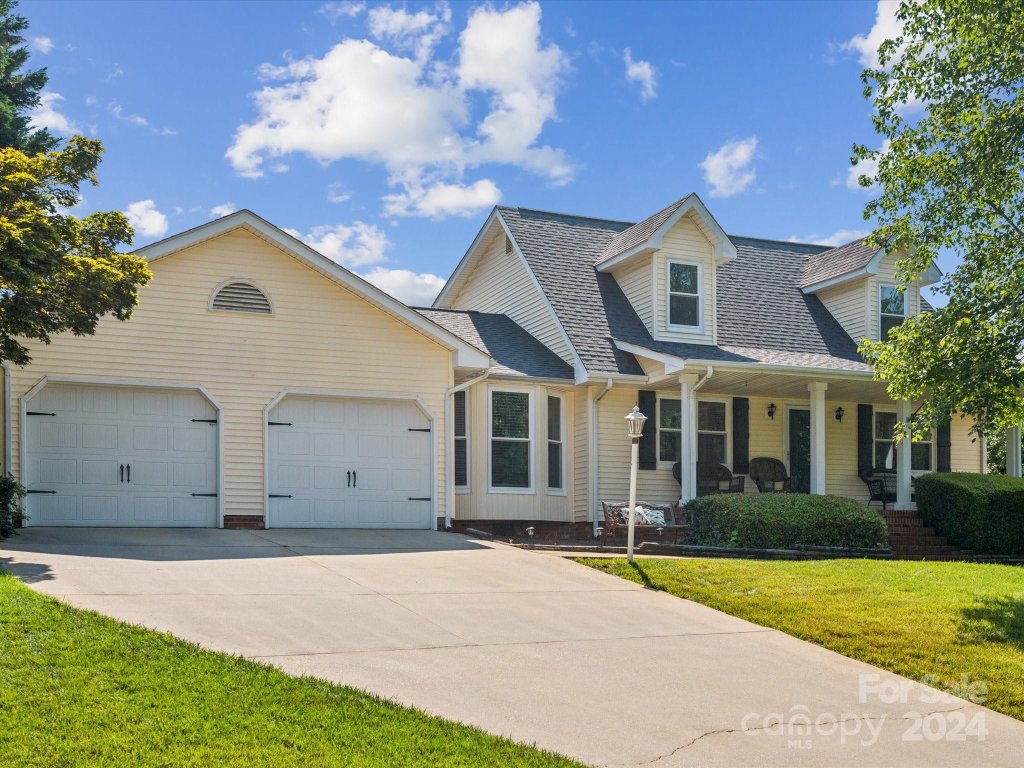 1540 Pine Creek Road