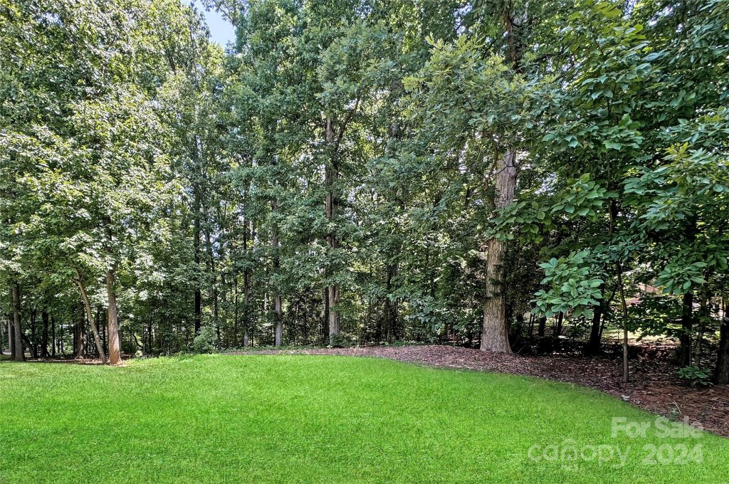 20364 Enclave Oaks Court