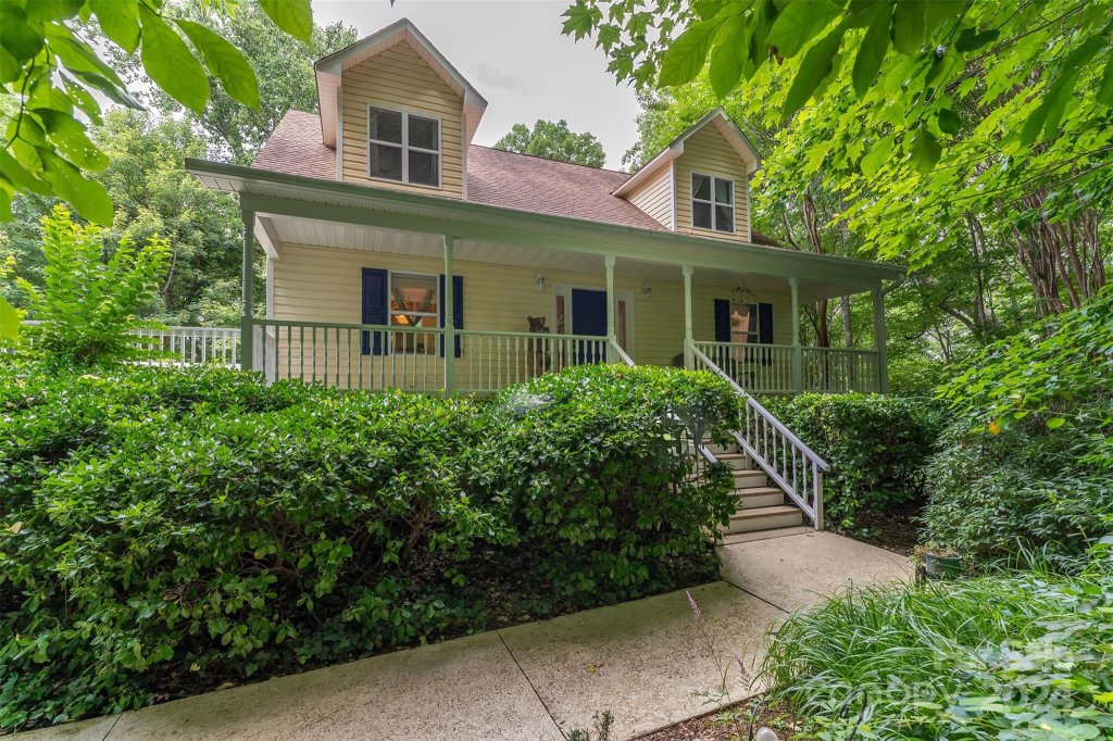 142 Churchill Downs Drive