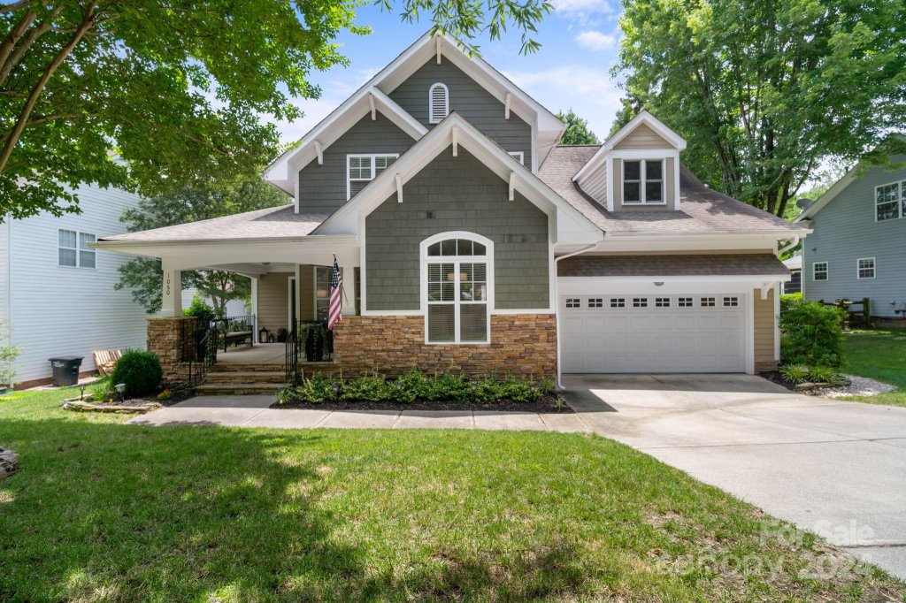 1060 Hunters Run Drive