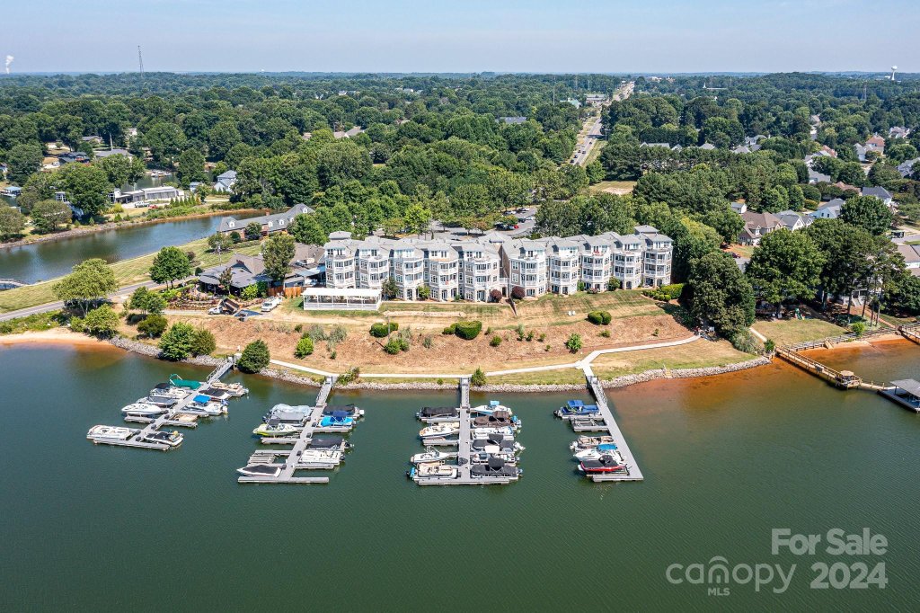 637 Williamson Road 107