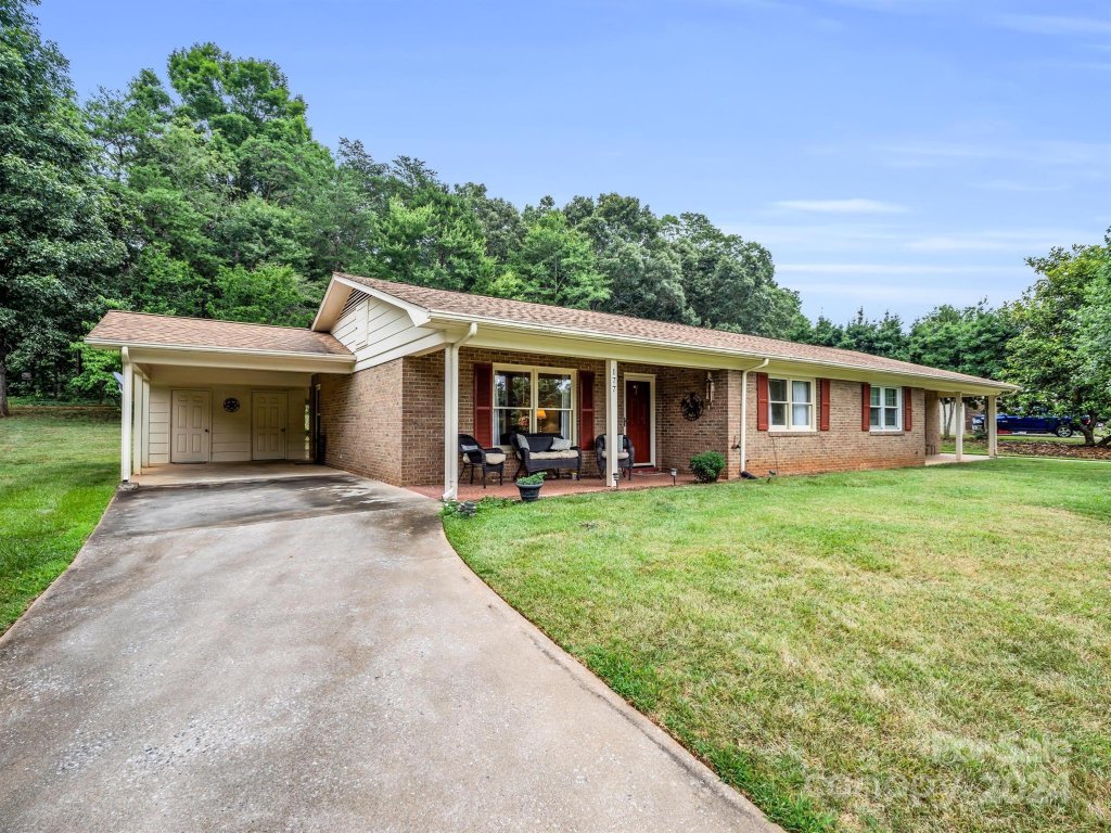 177 Eastwood Village Drive