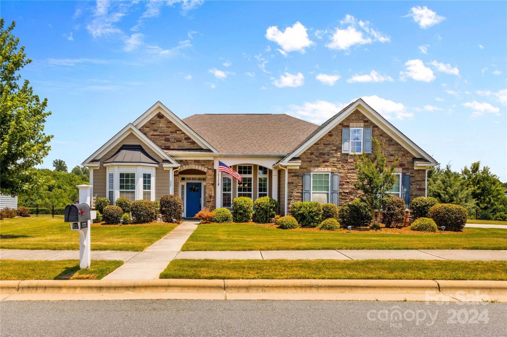 222 Hunters Hill Drive 9