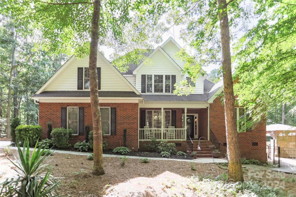 113 Mariners Bluff Road