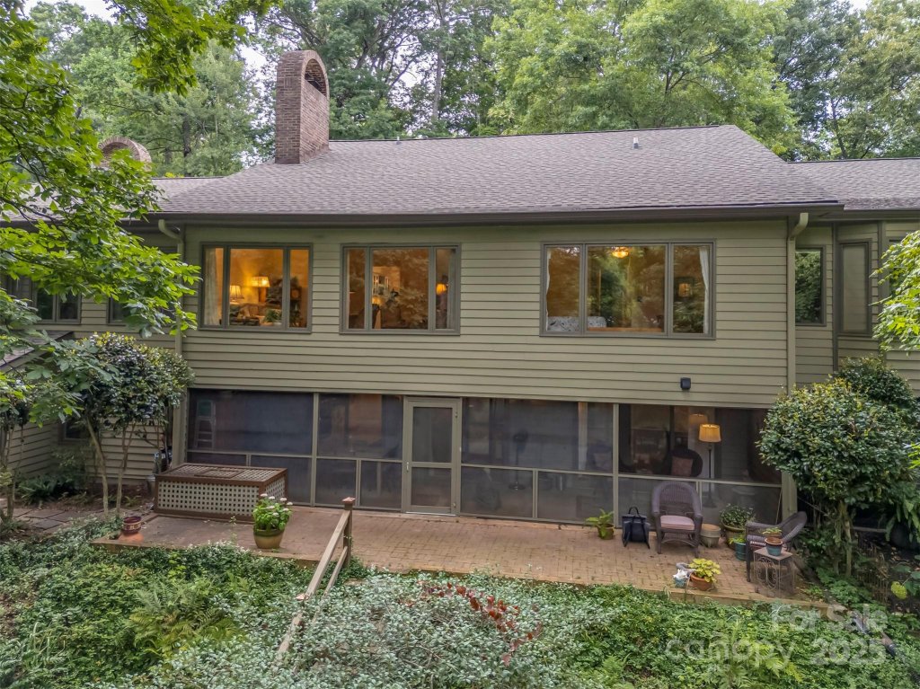 19 Hunting Country Trail