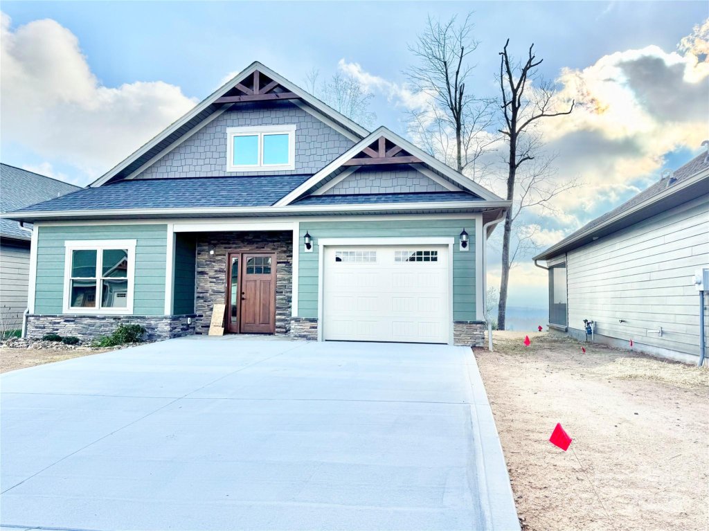 1387 River Club Ridge