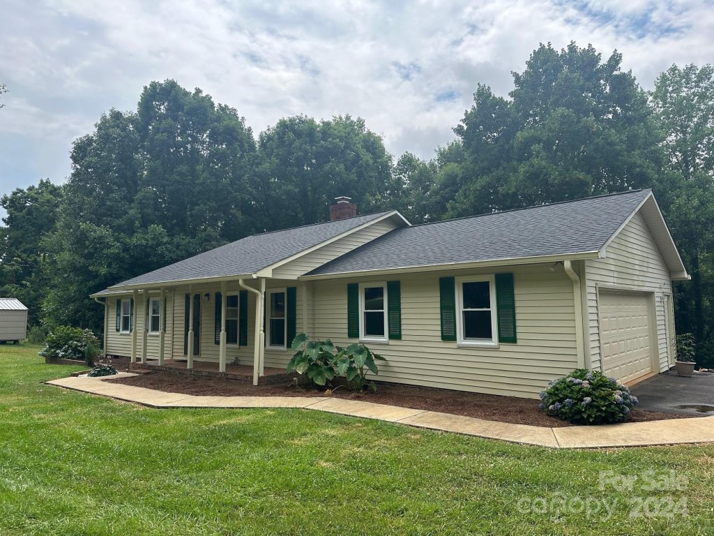 2163 Lynmore Drive