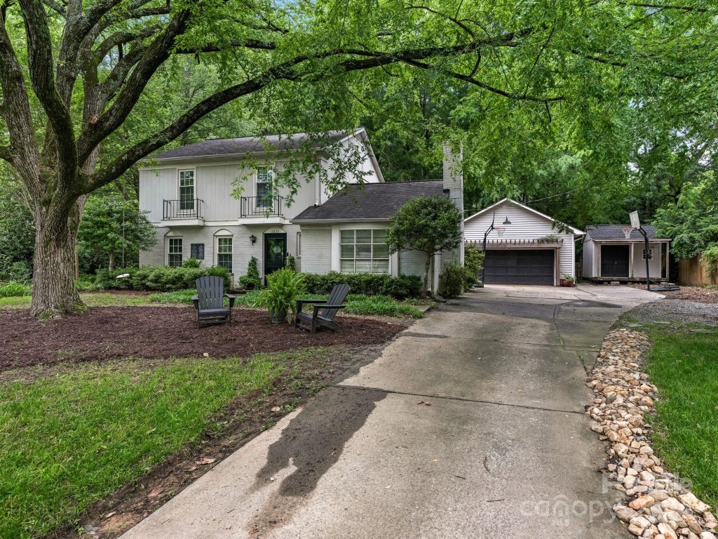 3030 Brookridge Lane