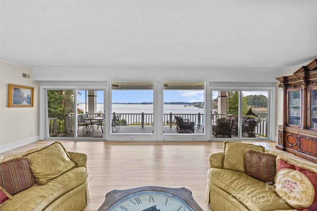 8012 Blue Water Court