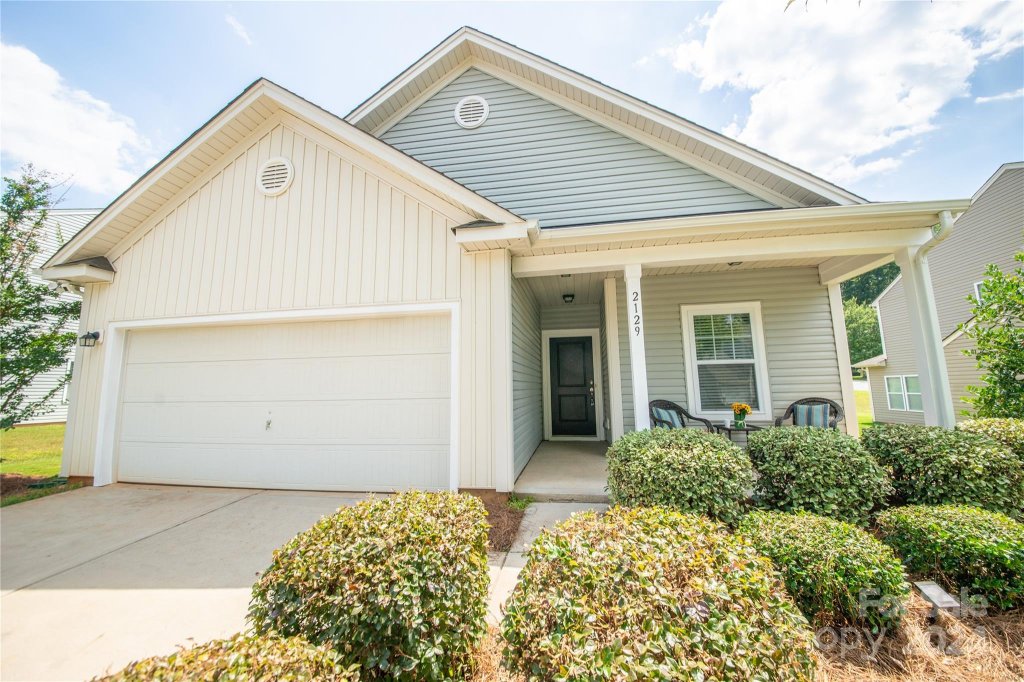 2129 Lake Vista Drive