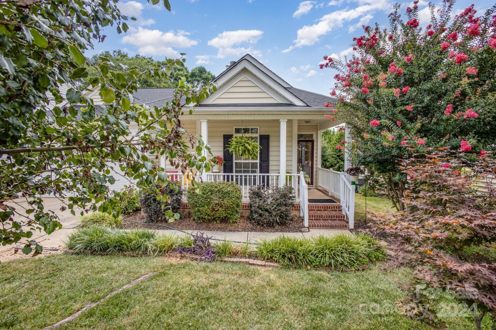 15028 Rothesay Drive