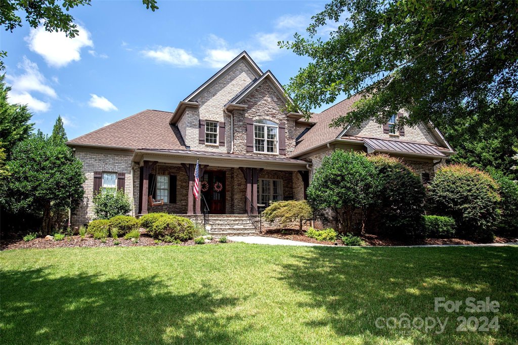 719 Mountain Laurel Way