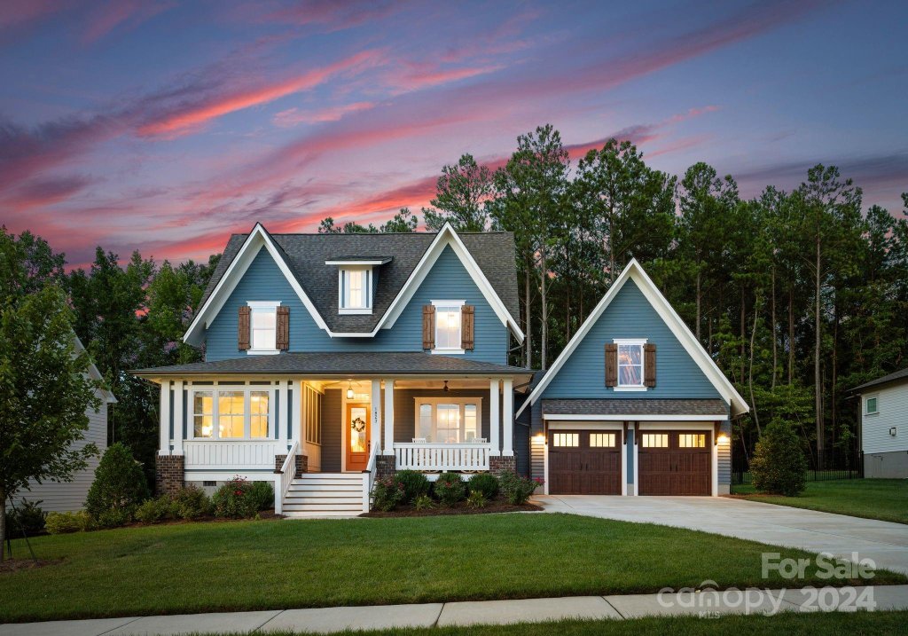 1823 Pin Oak Court