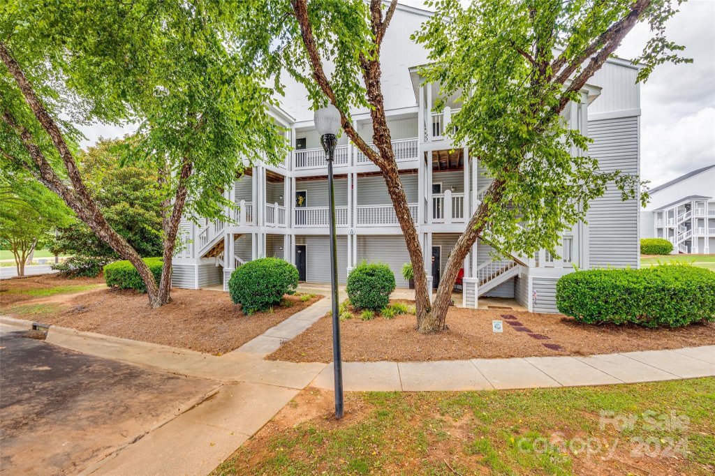 18 Hamiltons Bay Court 434