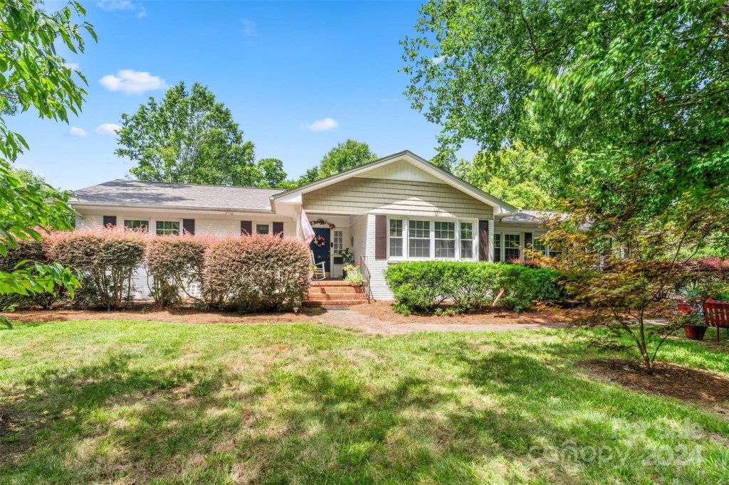1427 Alexander Road
