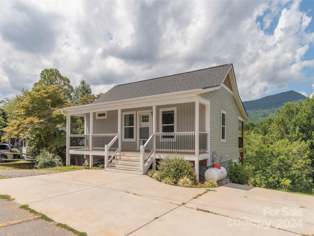 185 Midland Drive