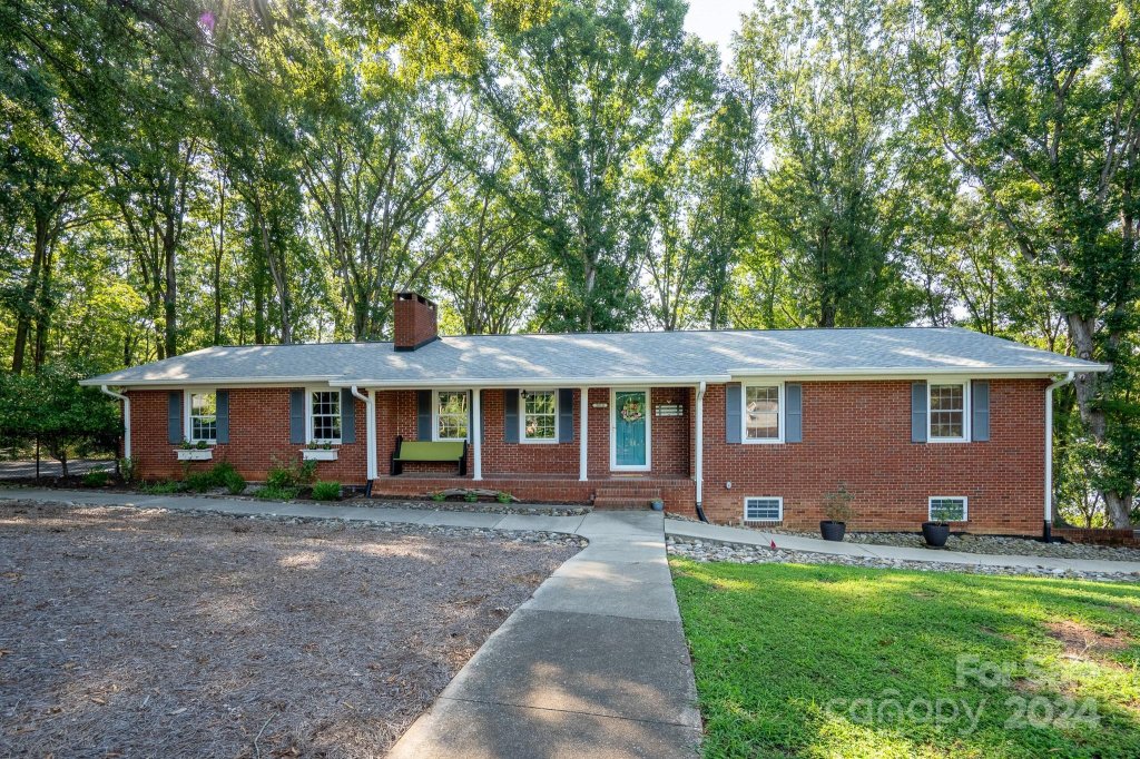 2010 Collins Drive