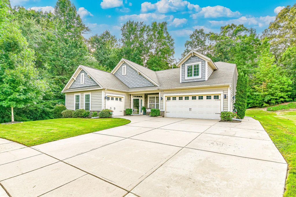 12838 Hunting Birds Lane