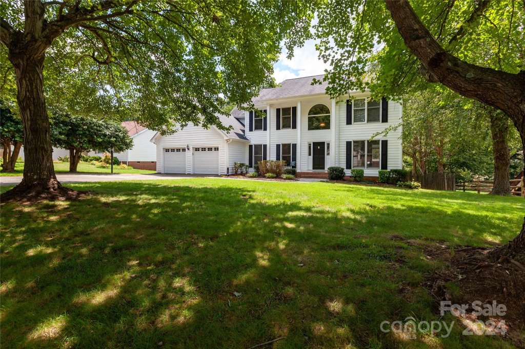 19609 Coachmans Trace