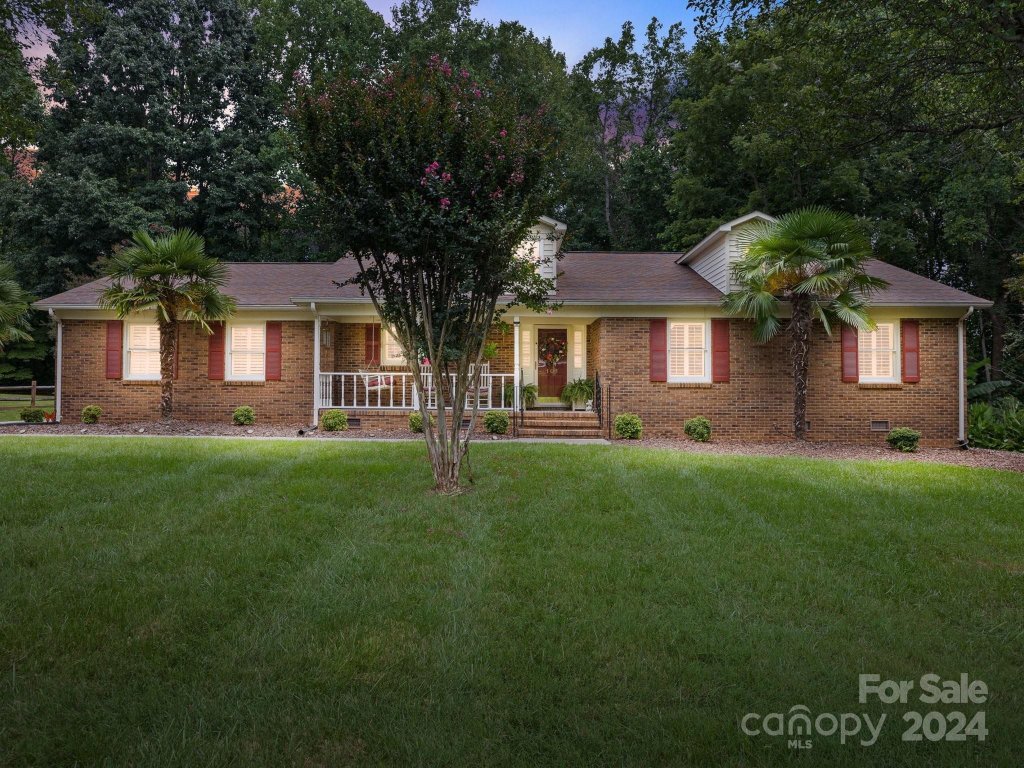 101 Carabelle Circle