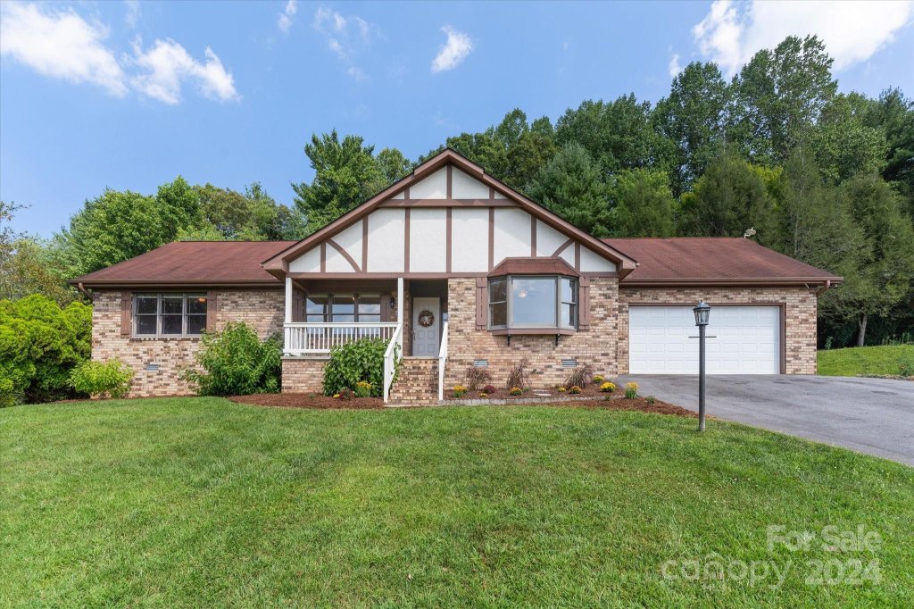 121 Mountain Valley Drive
