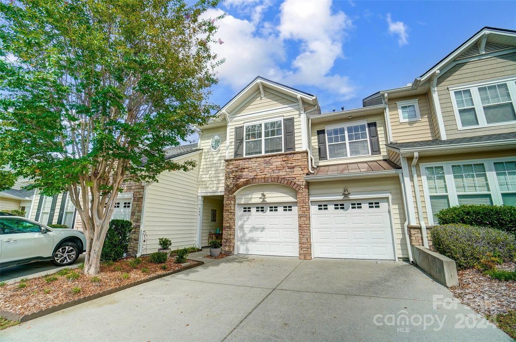 544 Pine Links Drive