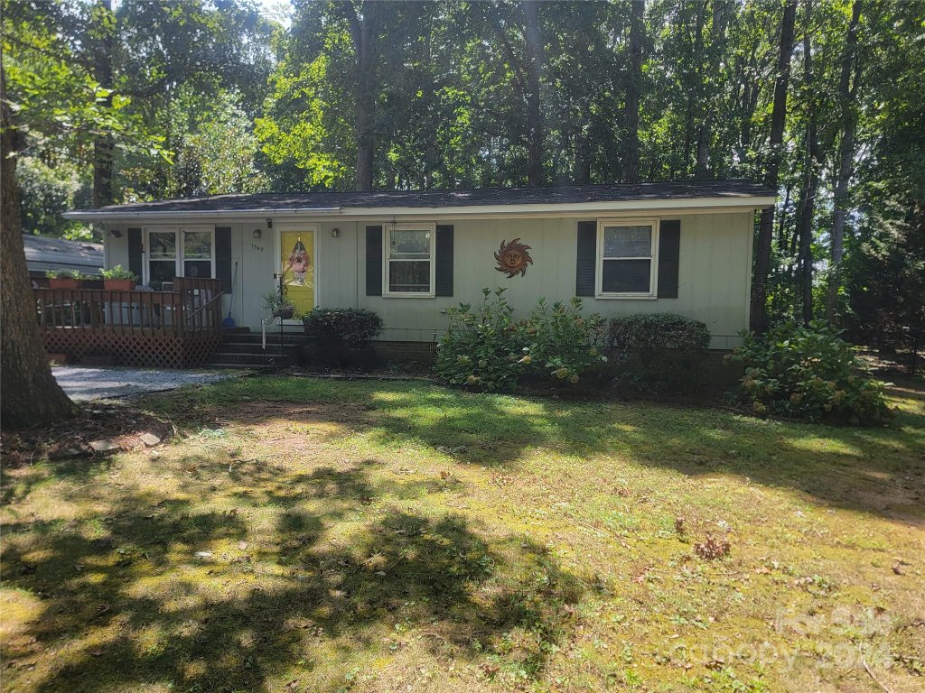 1549 Lakewood Drive