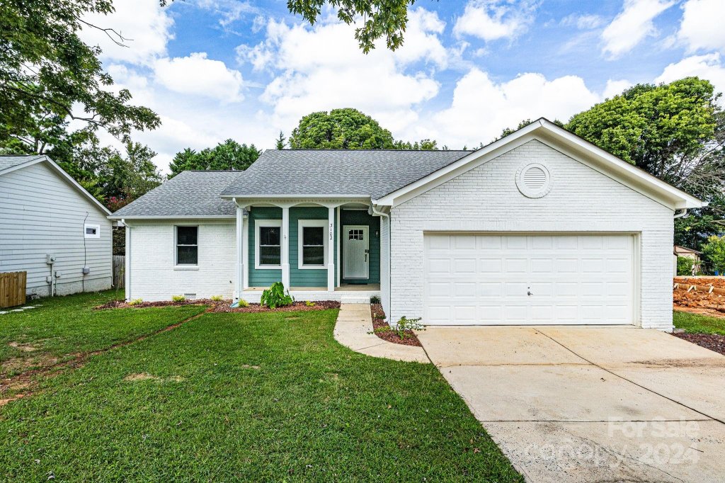 3102 Old House Circle