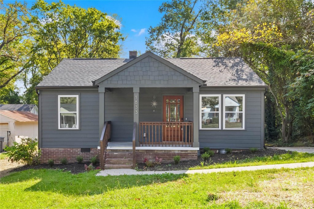 1833 Garibaldi Avenue