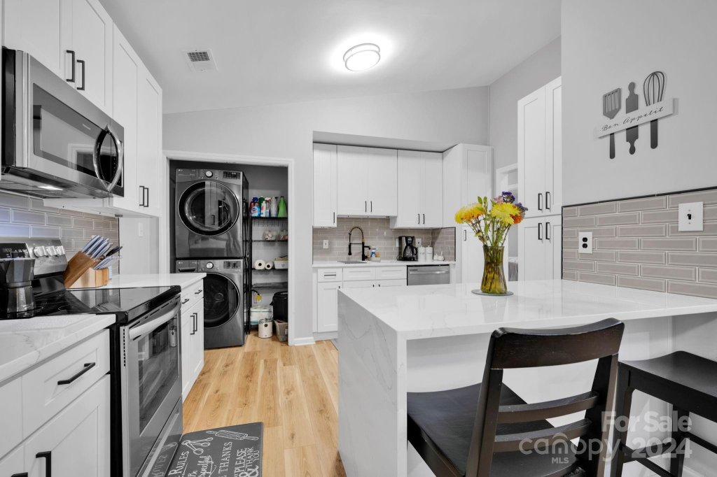 3588 Heather Lane
