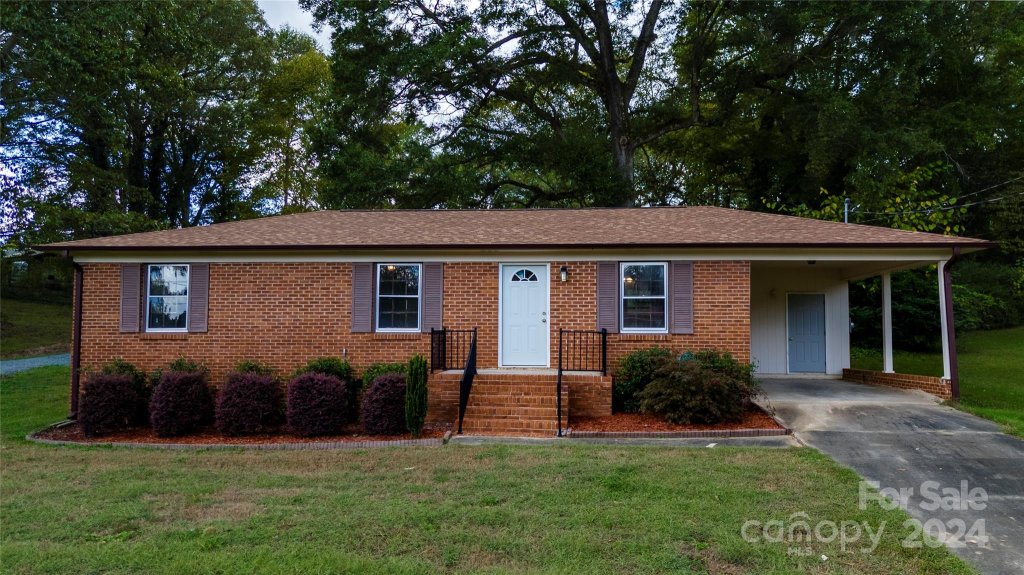 1406 North Hills Drive