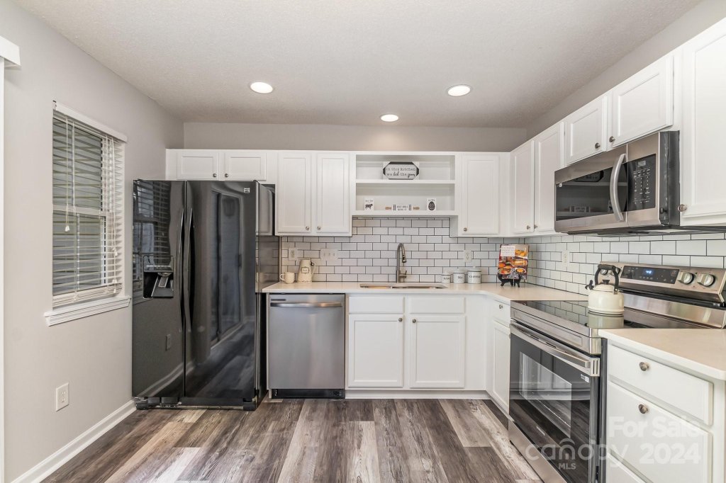 5645 Kimmerly Woods Drive 2206